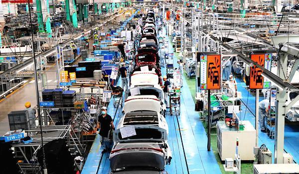 開(kāi)局|上新了,車(chē)間:&ldquo;川&rdquo;型布局高效節(jié)拍 這座汽車(chē)工廠不一般